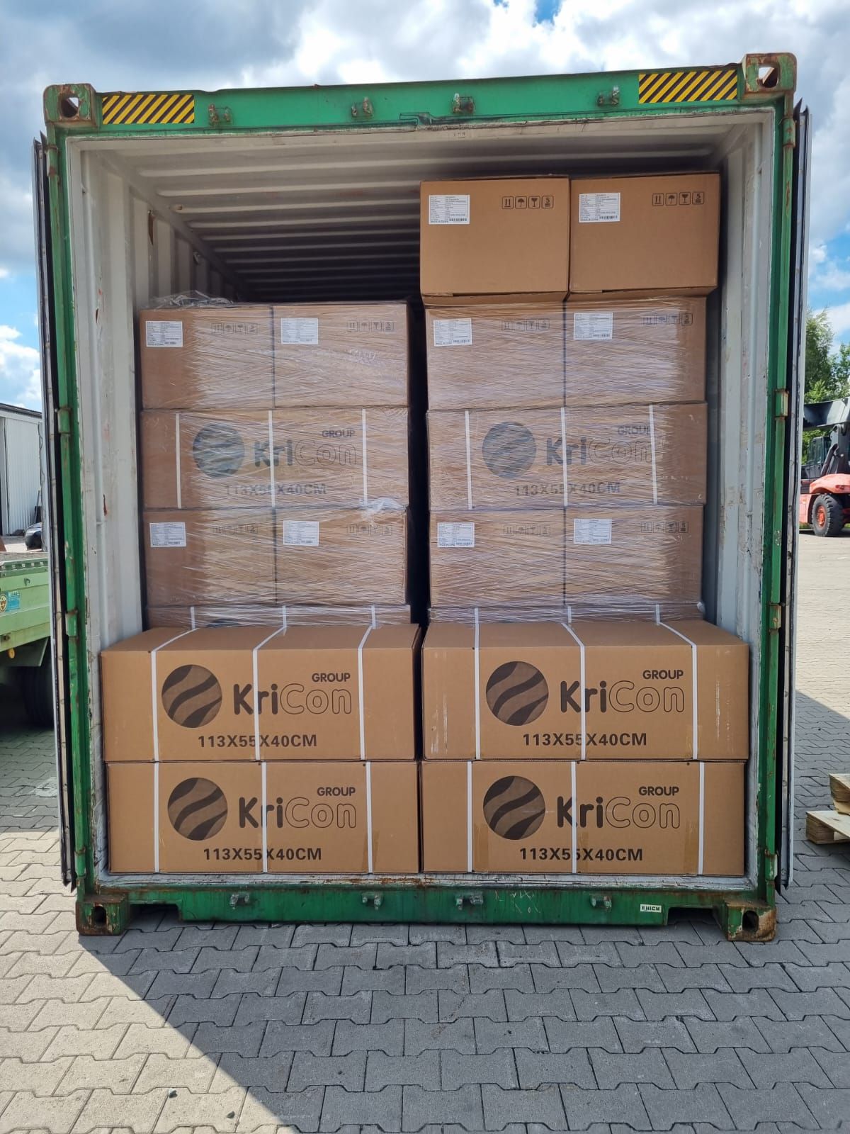 real 08594559 da4b 4199 a4de 79c6055d196a