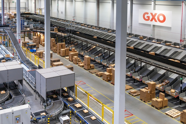 GXO świętuje 20 lat rozwoju w Polsce, podkreślając innowacje i pozytywny wpływ na lokalne społeczności