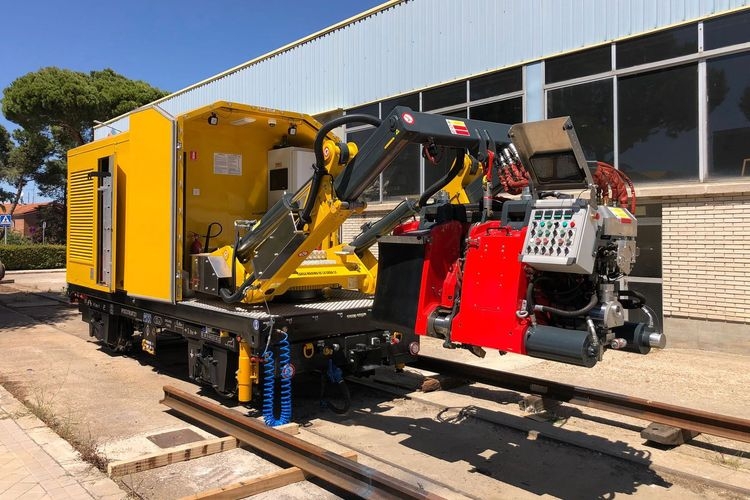 Precyzyjne rozwiązania do spawania szyn - zgrzewarki typu flash-butt