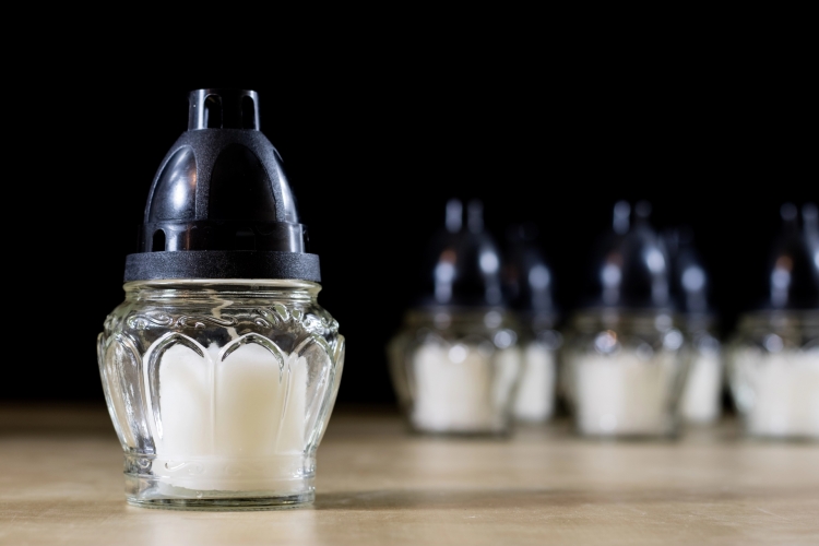 Polska jest największym eksporterem zniczy w Europie