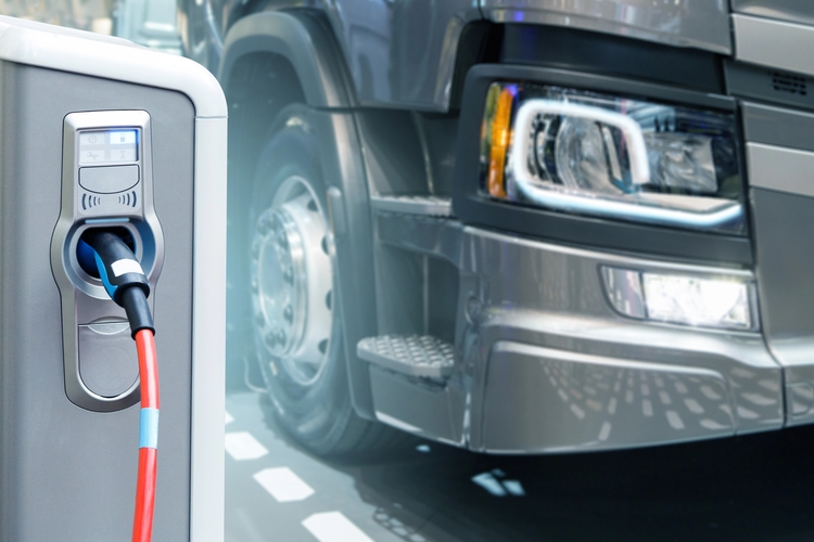 Truckmakers lobby European Commission to weaken their emissions targets