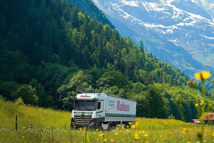 Grupa Raben i Sieber Transport łączą siły w Szwajcarii