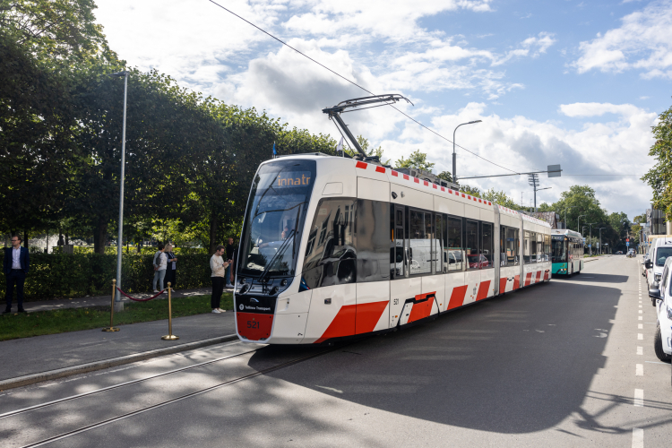 Pierwszy tramwaj PESA już z pasażerami w Tallinie