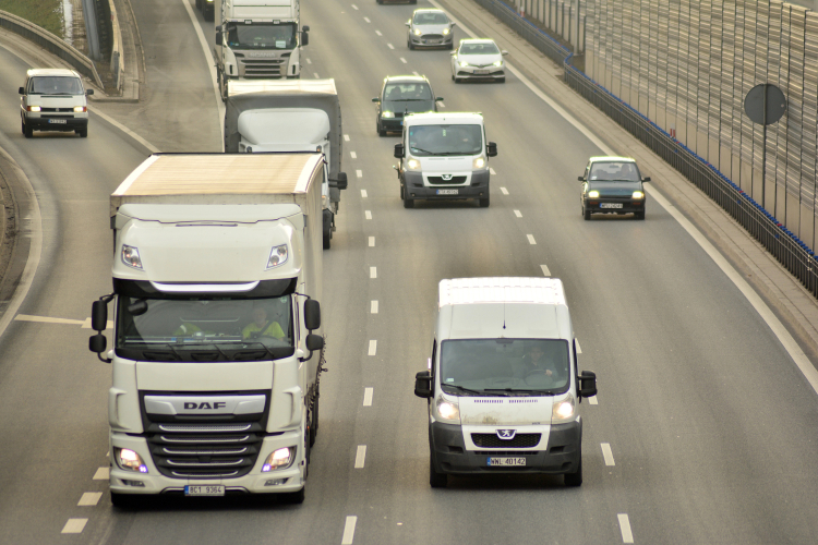 Polski transport drogowy coraz częściej inwestuje w nowe technologie