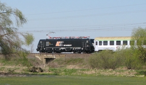 Więcej nowoczesnych lokomotyw w PKP Intercity