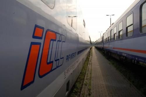 PKP Intercity wprowadza bilet elektroniczny - w komórce, w tablecie w laptopie