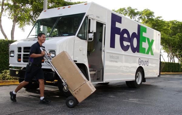 FedEx sfinalizował zakup polskiej firmy kurierskiej