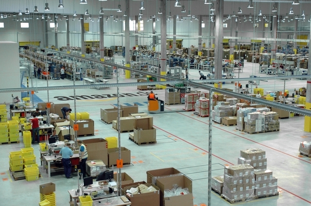 Trzy centra logistyczne Amazona w Polsce