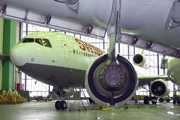 SR Technics rozszerza partnerstwo z Kuehne + Nagel