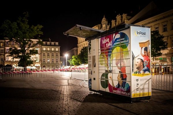 Aż 75% użytkowników Paczkomatów® InPost ocenia je lepiej niż usługi kurierskie