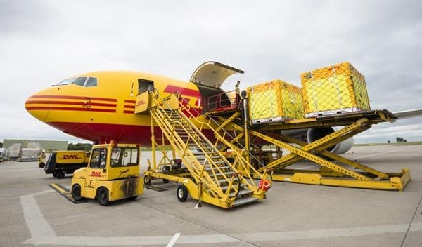 Nowy międzynarodowy lotniczy terminal kurierski DHL Express w Pyrzowicach