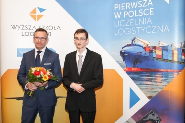 Kewin Stolarski z Konina zwycięzcą IX Ogólnopolskiej Olimpiady Logistycznej