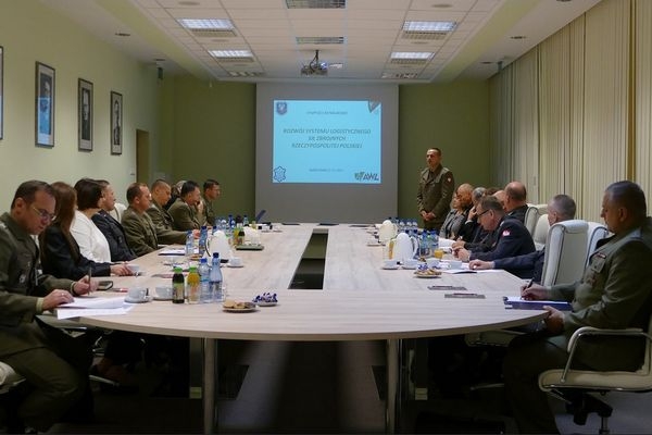 Trójstronne porozumienie naukowych ośrodków logistyki wojskowo-cywilnej