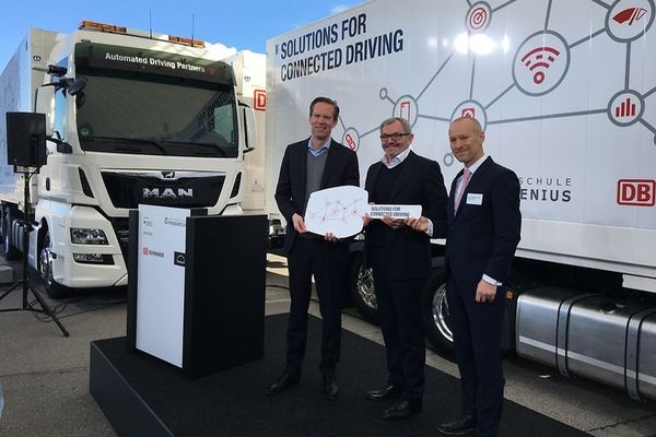 Platooning w systemach logistycznych - testowe pojazdy MAN dla DB Schenker