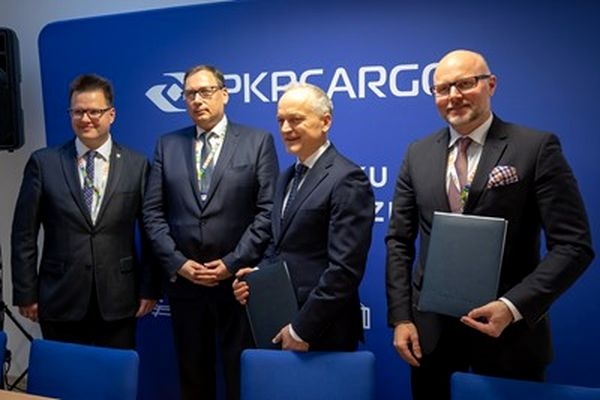 Budowa lokomotywy wodorowej coraz bliżej