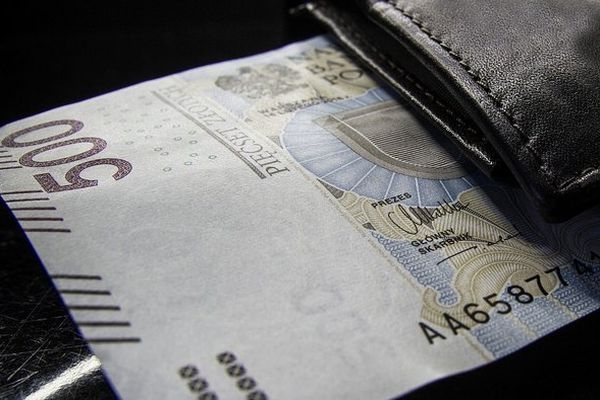 Panie władzo, nie przyjmuję, czyli o niewzruszalności mandatu karnego