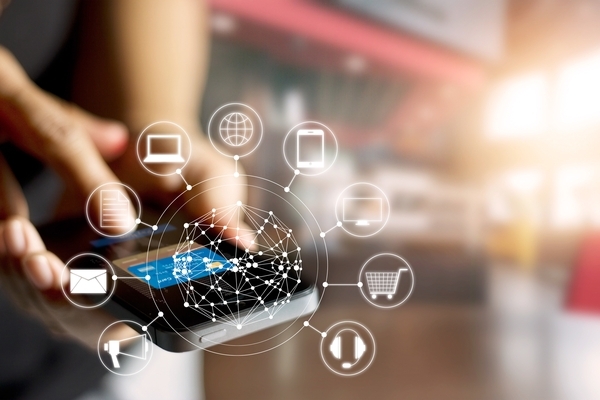 Digital retail – technologia i dane w służbie konsumenta. Przegląd cyfrowych trendów w handlu