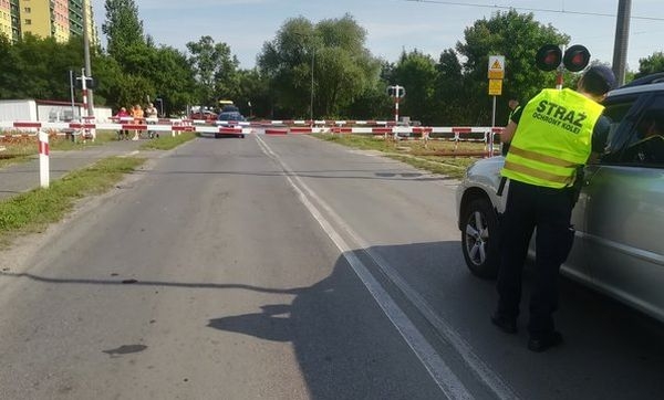 Czy kierowcy wykorzystają ostrzeżenie? Półmetek akcji Bezpieczny piątek