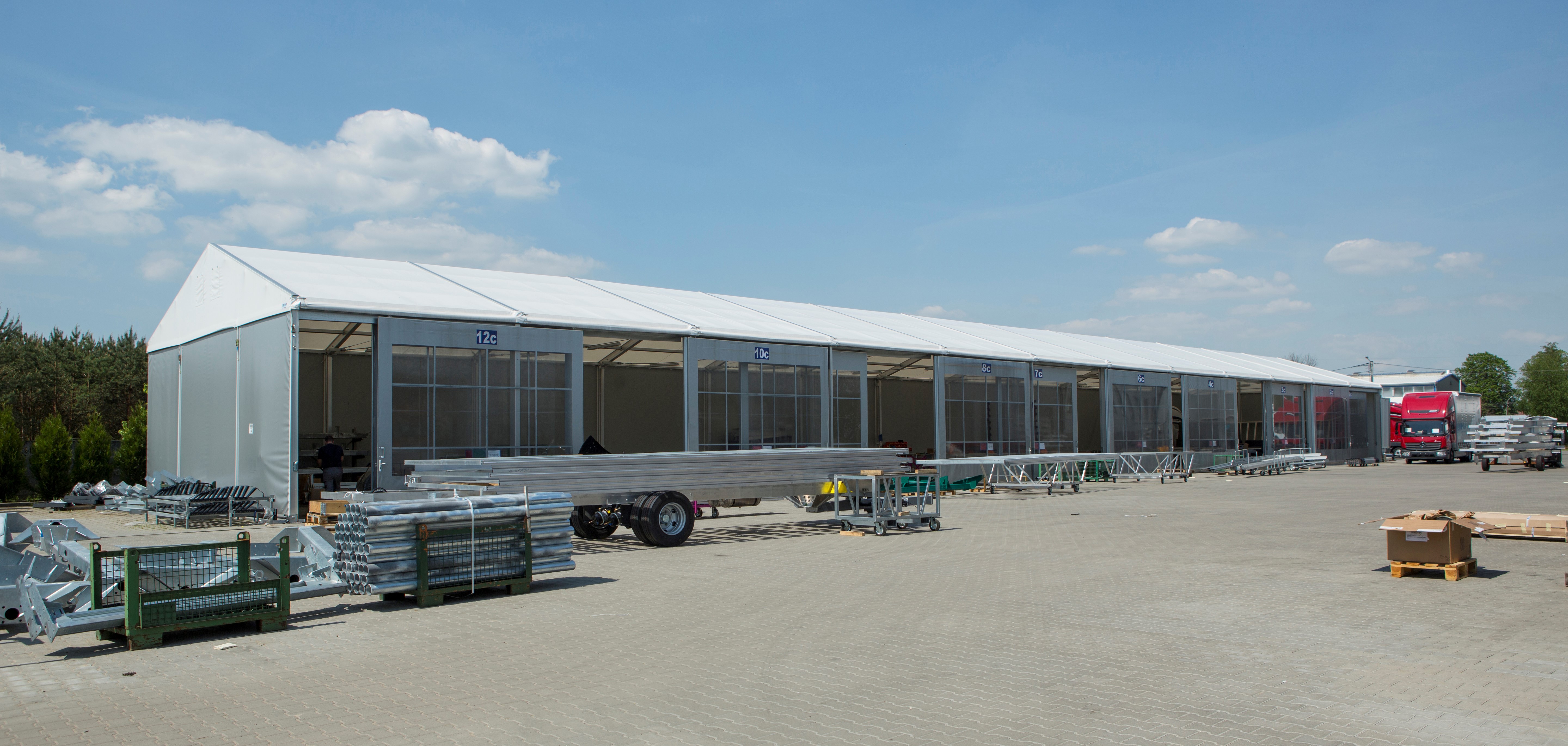 Hale namiotowe - efektywne rozwiązania magazynowe na czas po pandemii