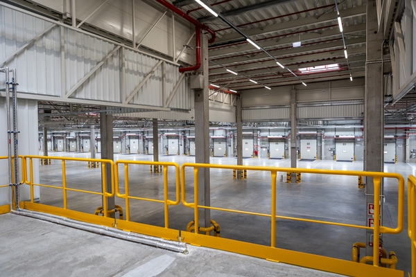 W Jarostach otwarto nowy magazyn tranzytowy dla IKEA