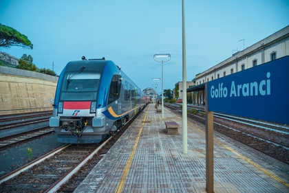 Pierwszy rejs Pesy na Sardynię