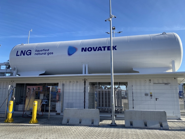 Nie daj się wyprzedzić - tankuj LNG w swojej bazie transportowej!