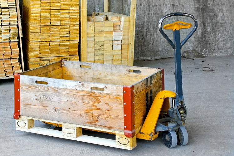 Wózki unoszące a podnośnikowe - 5 najważniejszych różnic