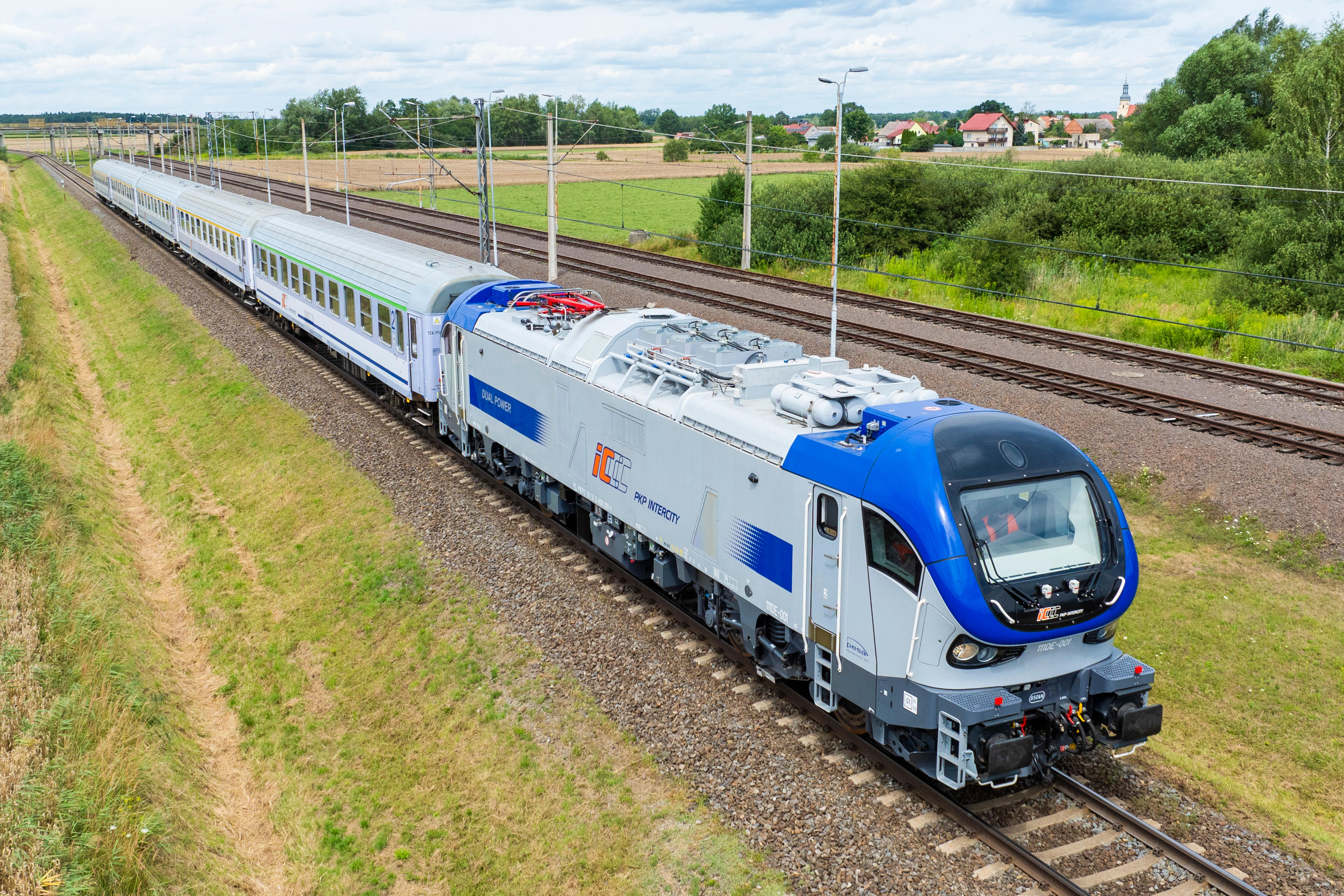 Ostatnie testy prototypu lokomotywy dwunapędowej PESA GAMA DualPower