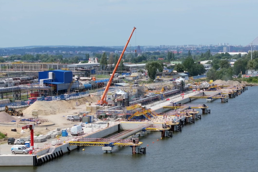 Końcowy etap budowy Morskiego Terminalu Przeładunkowego Grupy ORLEN w Gdańsku