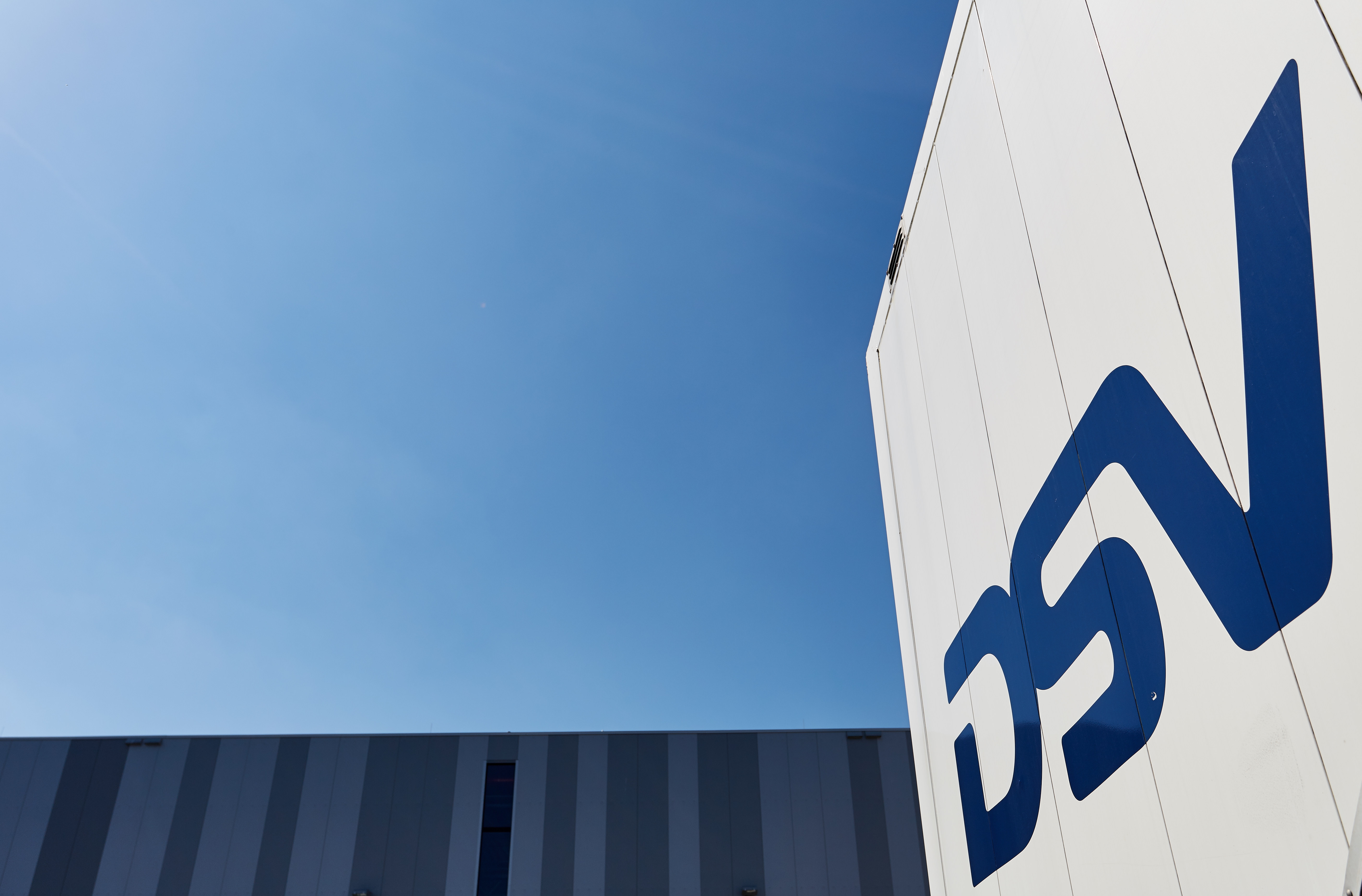 Droga do grona dostawców największych sieci handlowych rozpoczyna się w magazynie