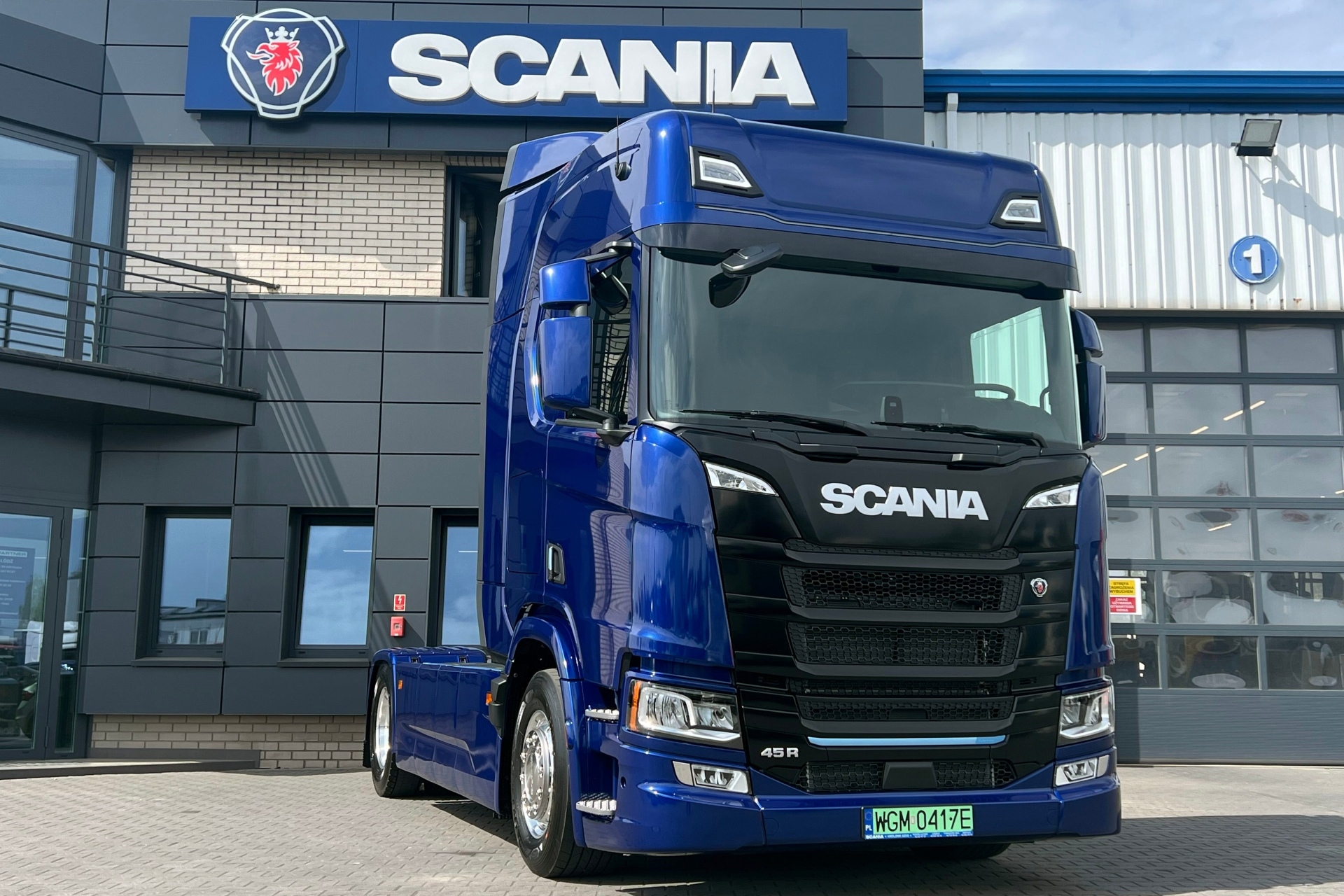 Scania and PepsiCo Poland join forces for transport electrification and decarbonization in Poland