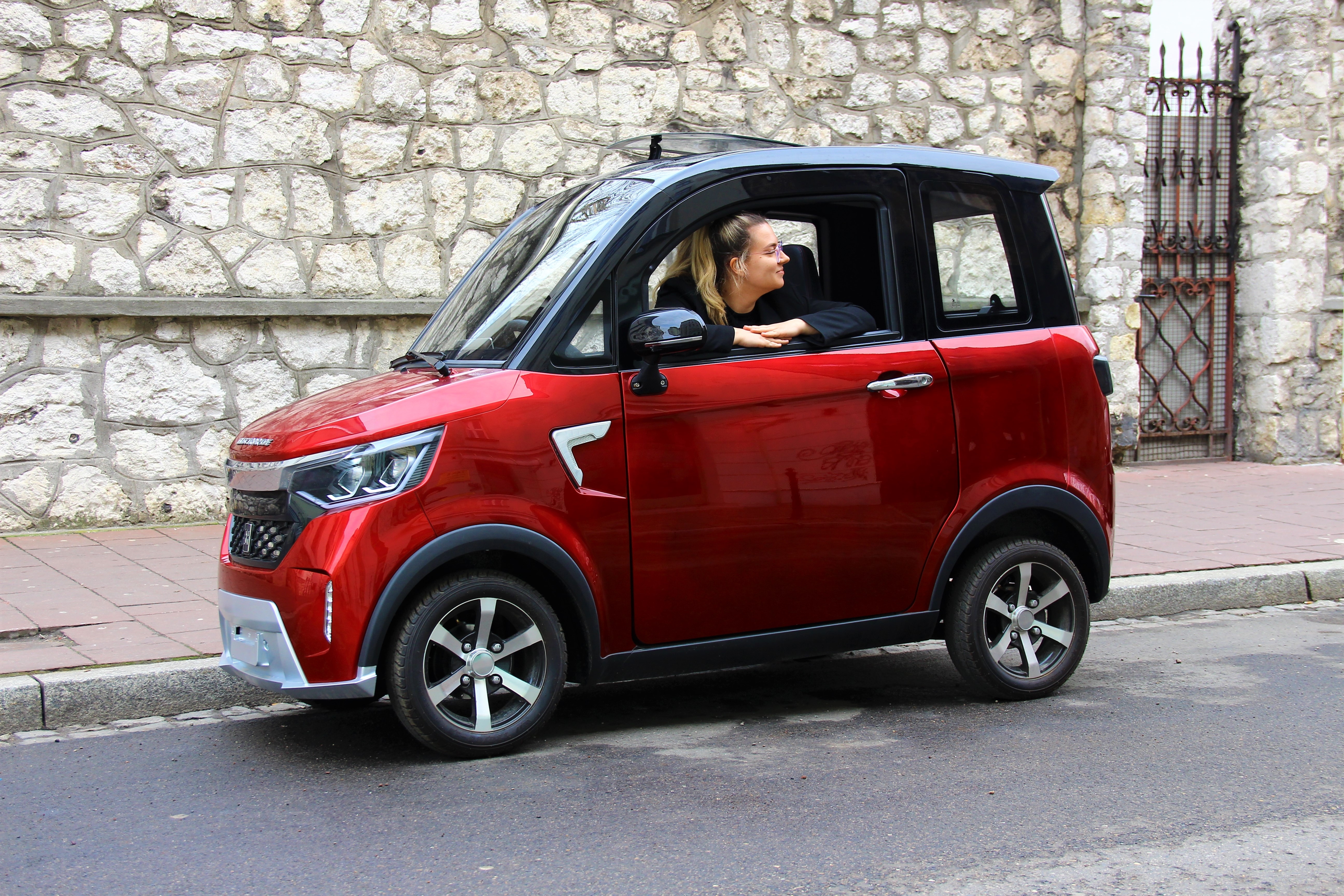 Elektryczna mila – co oferują firmom logistycznym lekkie pojazdy elektryczne?