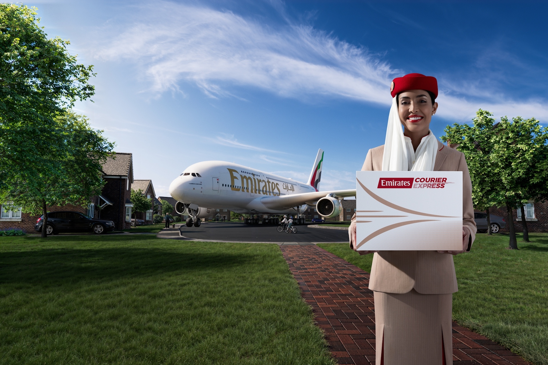 Linie Emirates z nową usługą Emirates Courier Express