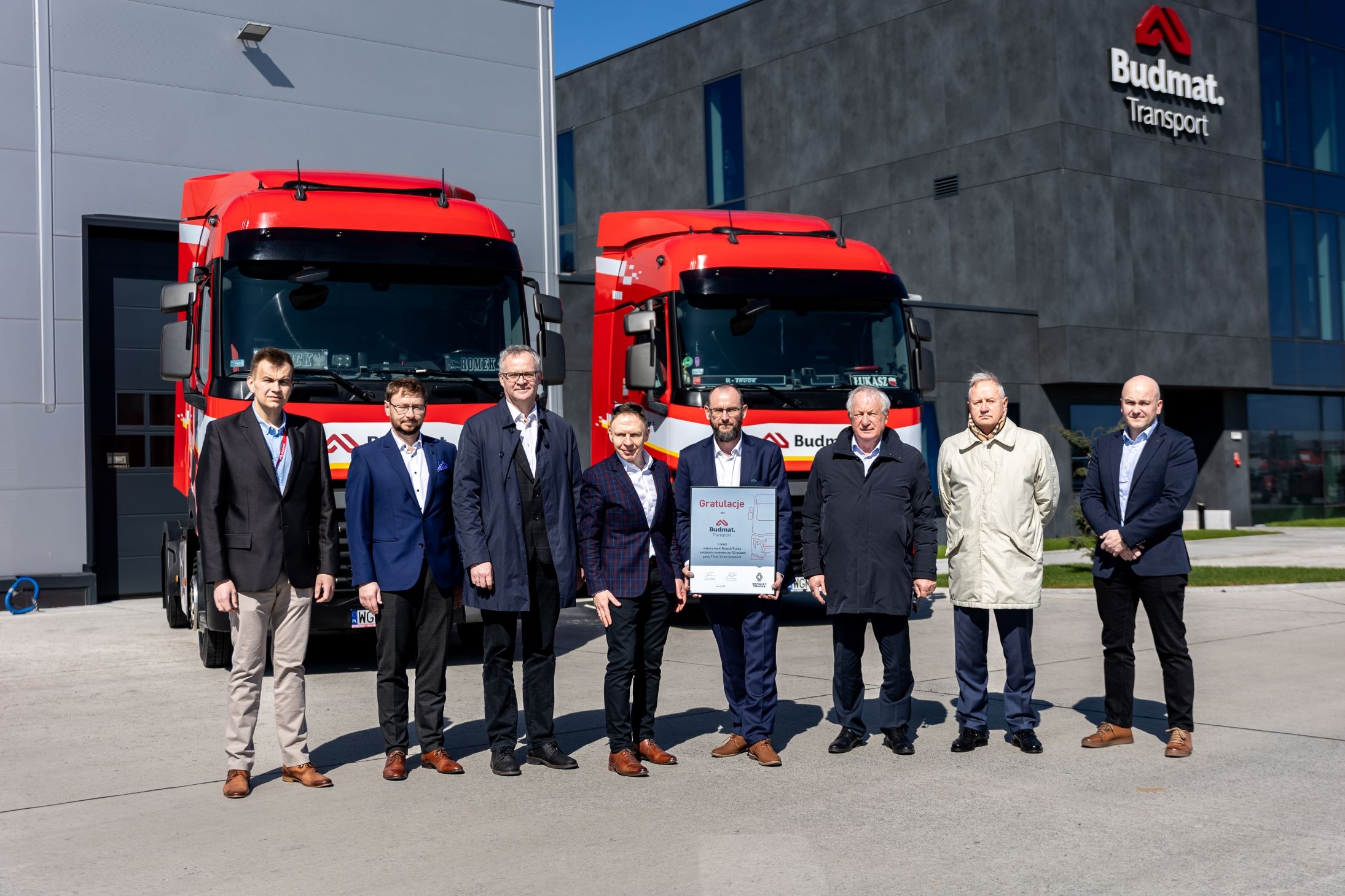 Ponad 100 nowych Renault  Trucks T w Budmat Transport