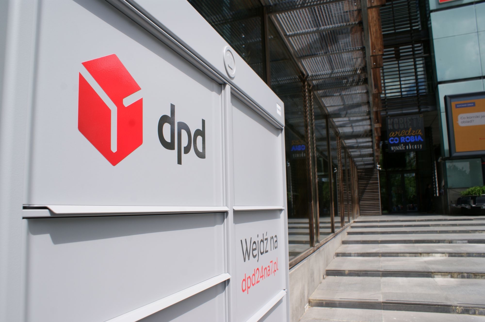 DPD Polska zainstalowała ponad 10 tysięcy automatów paczkowych SwipBox Infinity