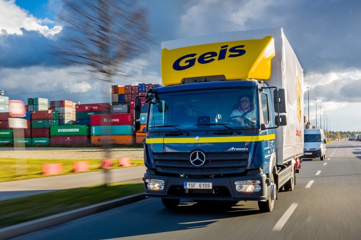 Taras gotowy na drogę! Kulisy transportu mebli ogrodowych