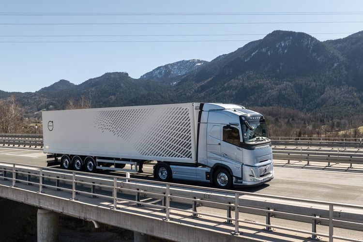 Volvo Trucks takes aerodynamics one step further