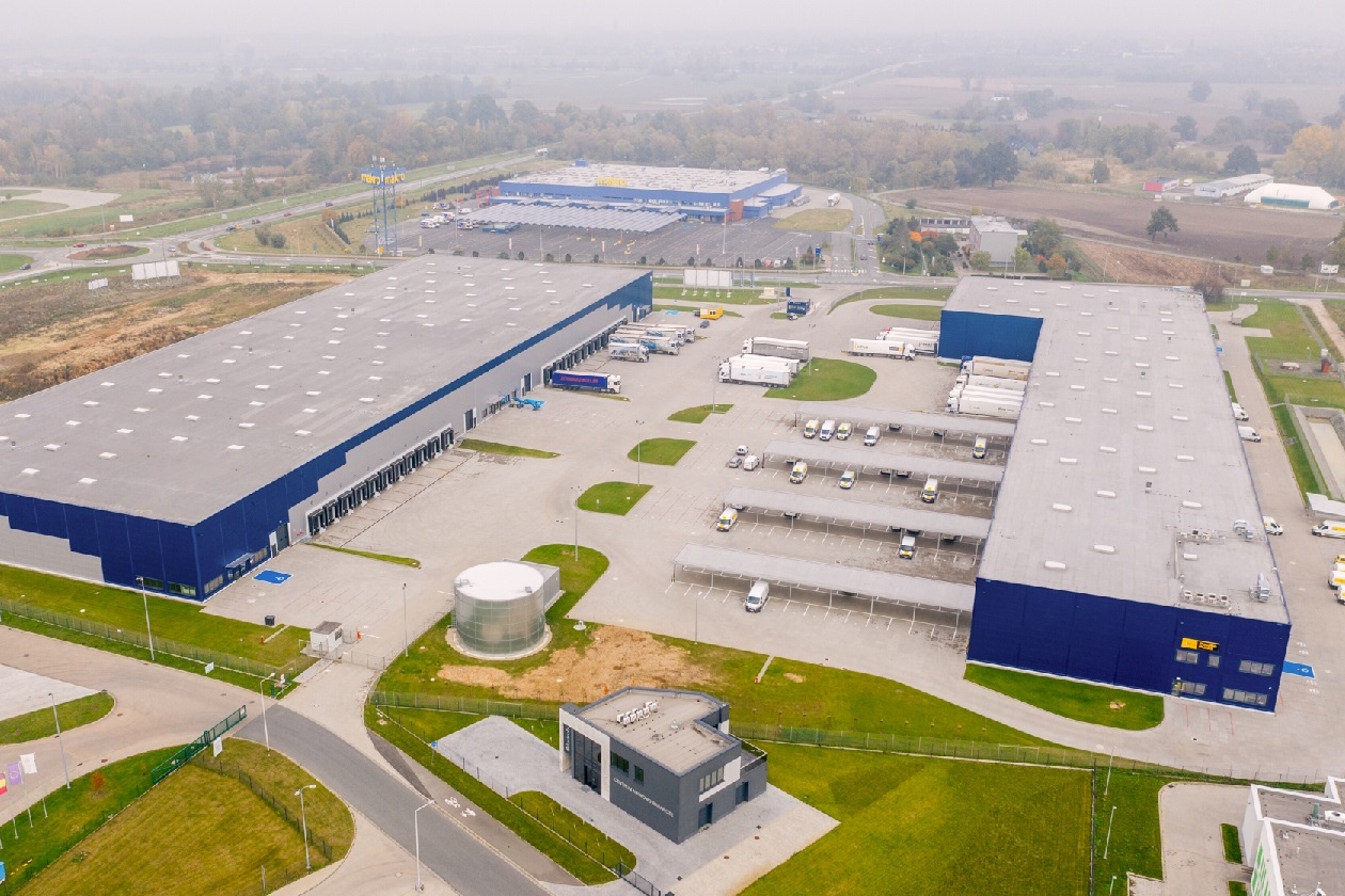 Paul Schockemohle podwaja powierzchnię w magazynie ELI