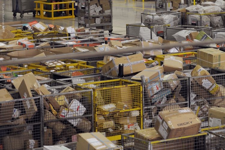 Zarządzanie napływem towarów niskiej jakości z internetowych sklepów spoza UE