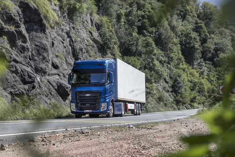 Ford Trucks we współpracy z Drivolution uruchomił europejski program szkoleń dla kierowców