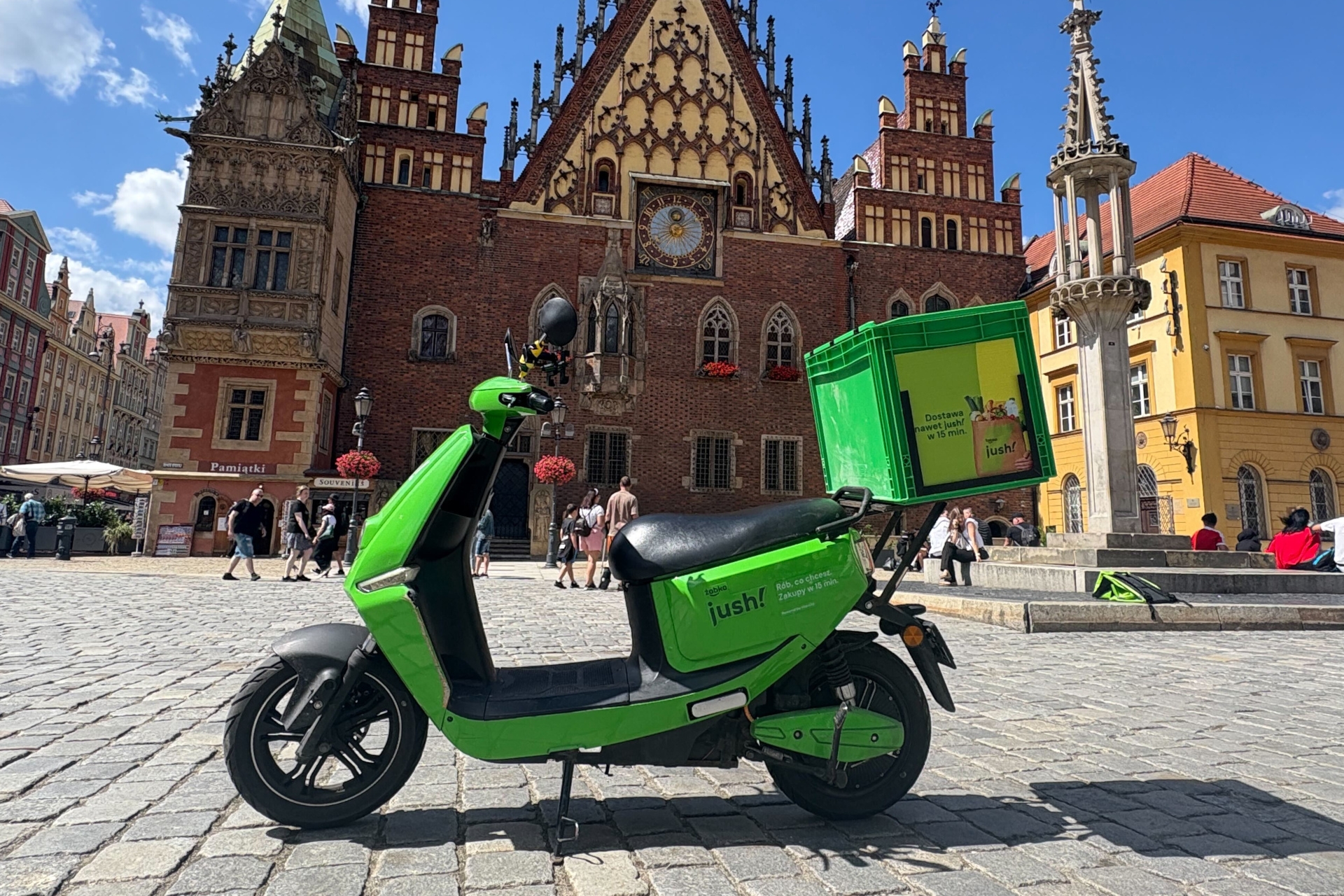 Żabka Jush rozszerza zasięg