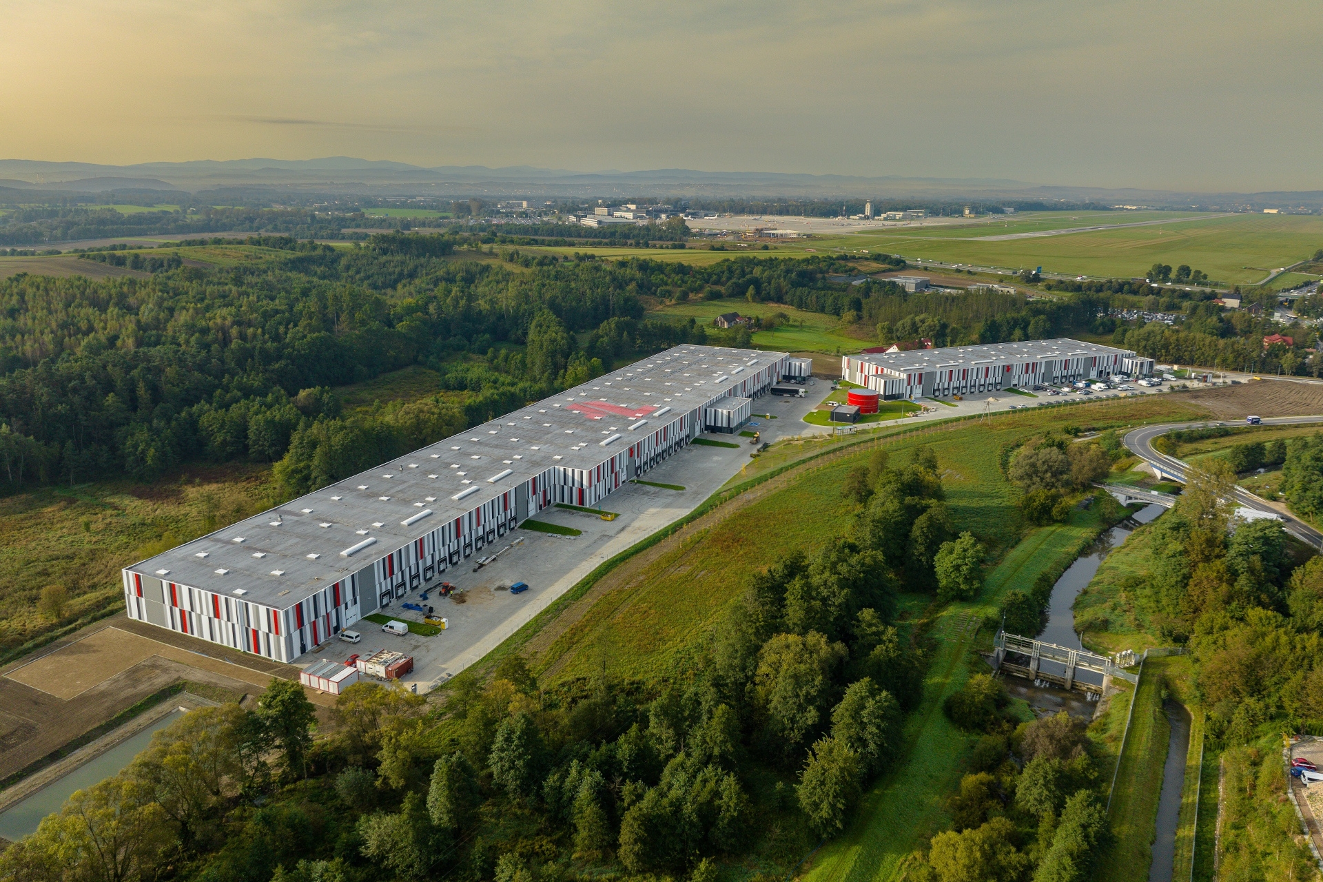 ECSI SPEDYCJA wybrała 7R City Flex Kraków Airport