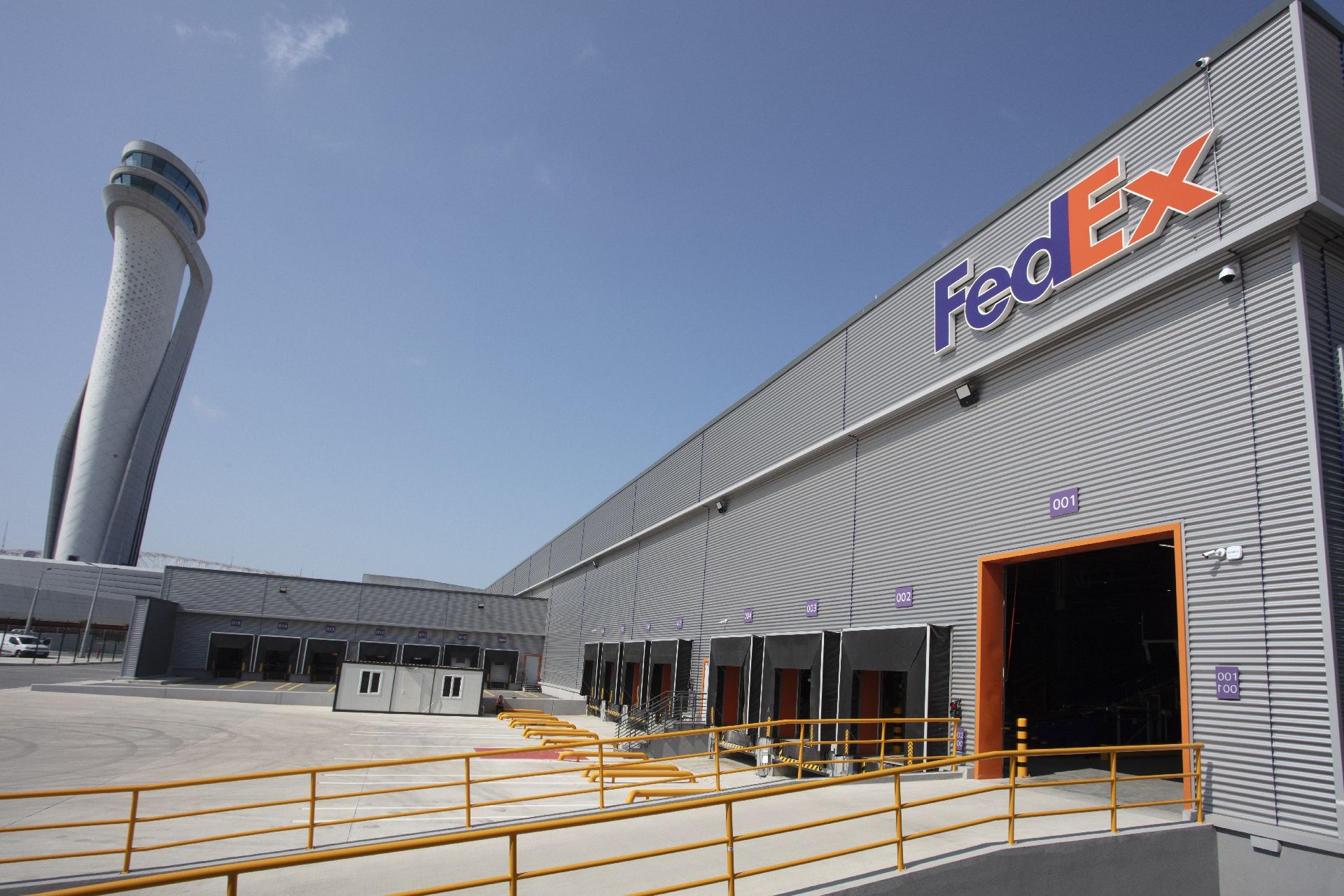 FedEx uruchamia nowy hub logistyczny