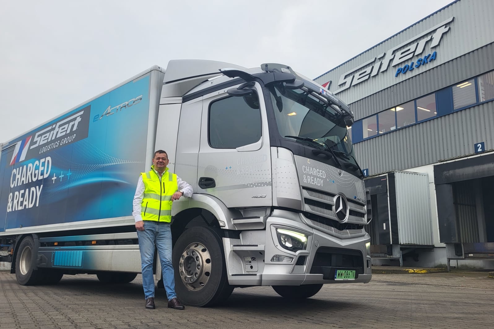 Letni i zimowy test ciężarowego elektryka