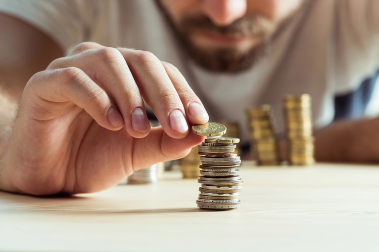 Zarządzanie wynagrodzeniami w logistyce: jak uniknąć pułapek i nie przepłacać?