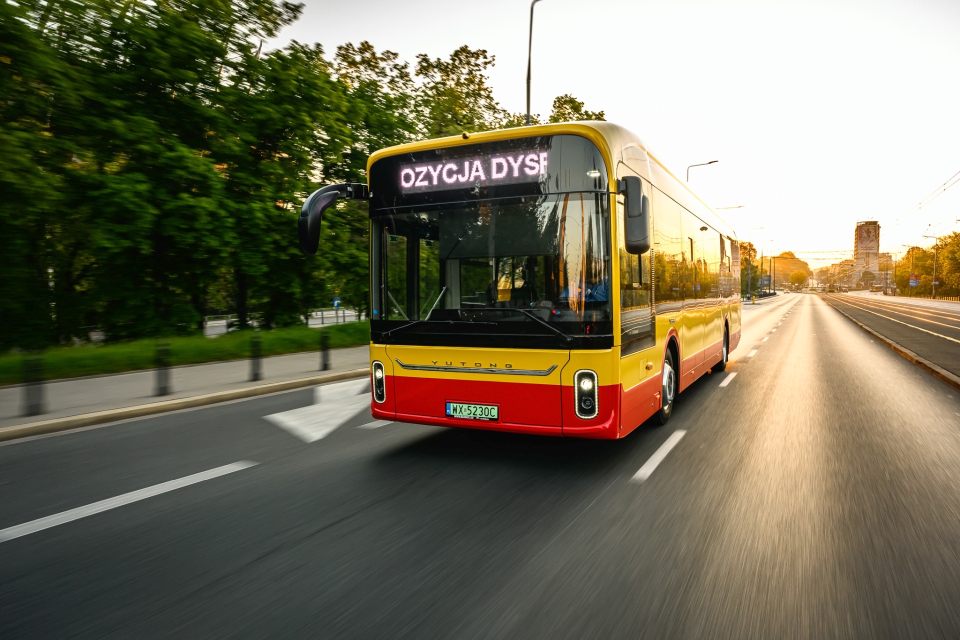 Nowe zeroemisyjne autobusy w Warszawie