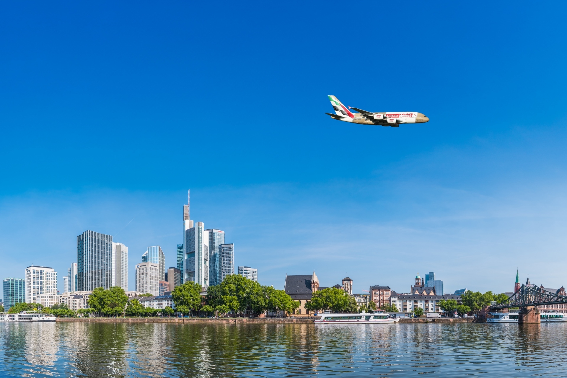 Emirates Courier Express rozpoczyna działalność w Niemczech