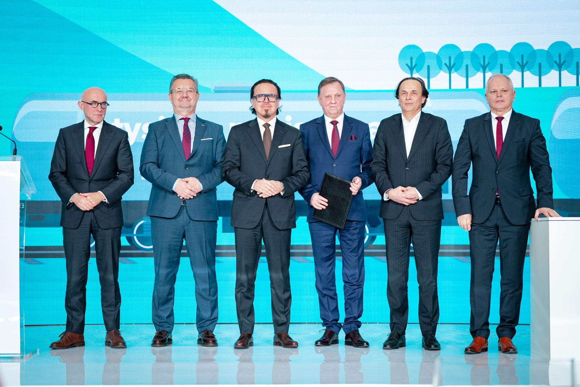 PKO Leasing finansuje 40 lokomotyw dla ORLEN Kolej