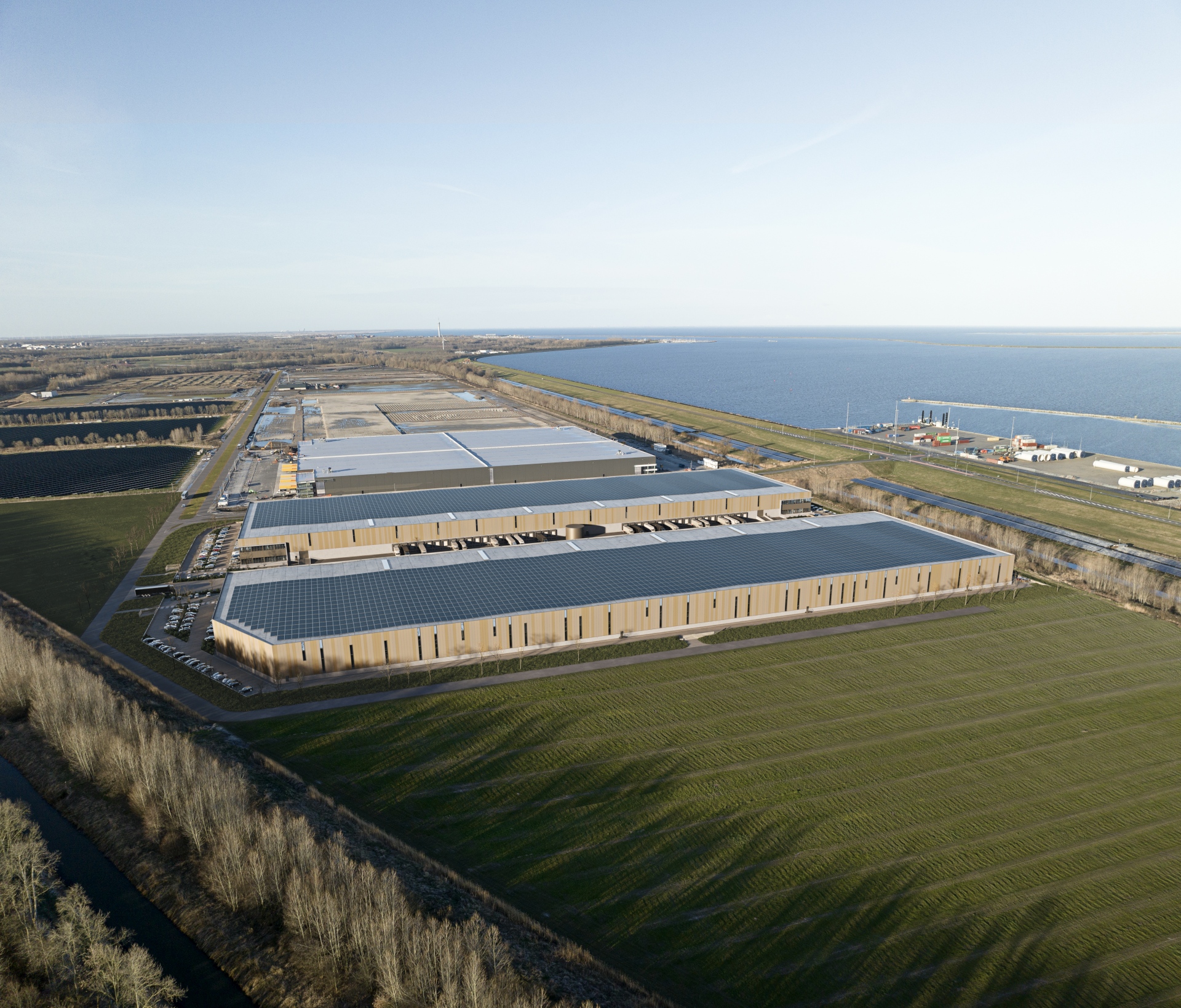 ELEMENT FLEVOKUST AERIAL