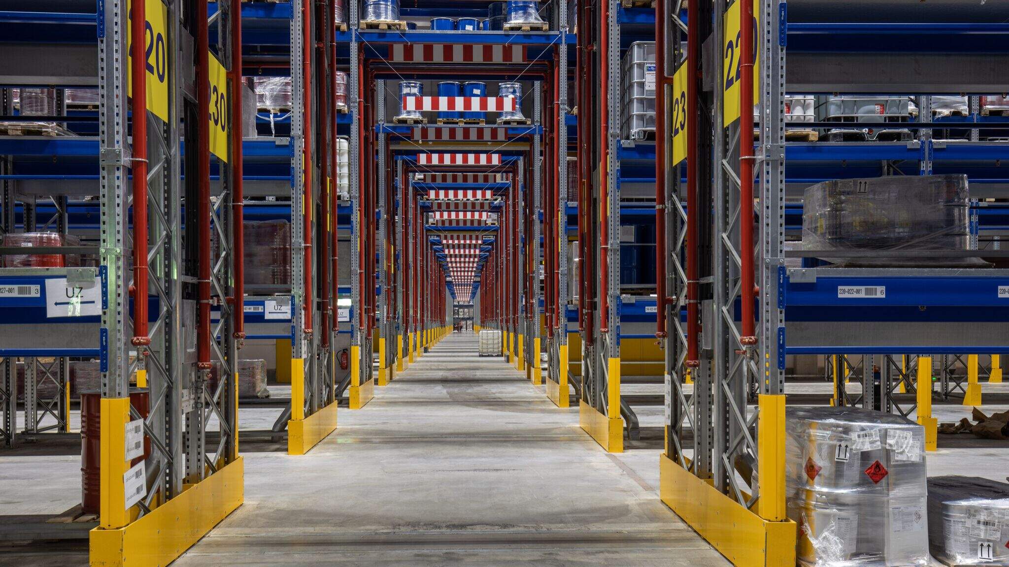 Dachser, wnętrze magazynu